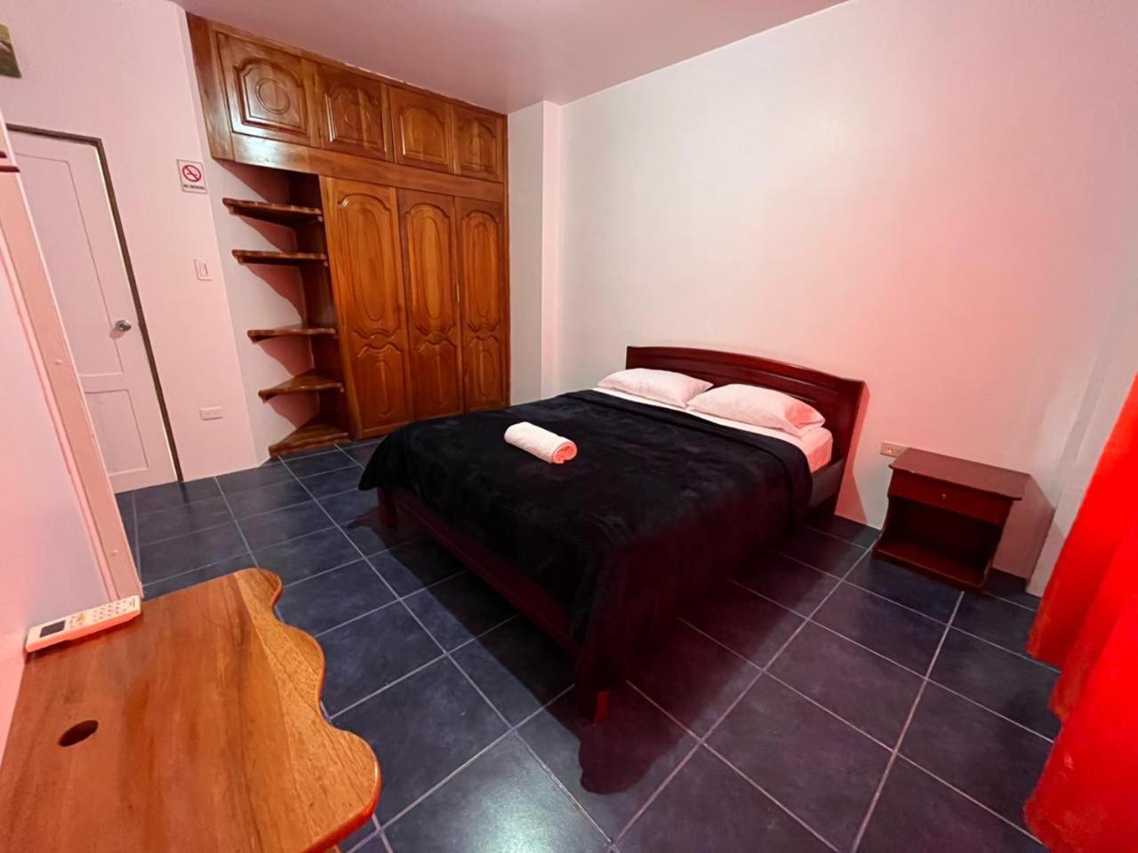 Hostal Poseidon Puerto Villamil Exterior foto